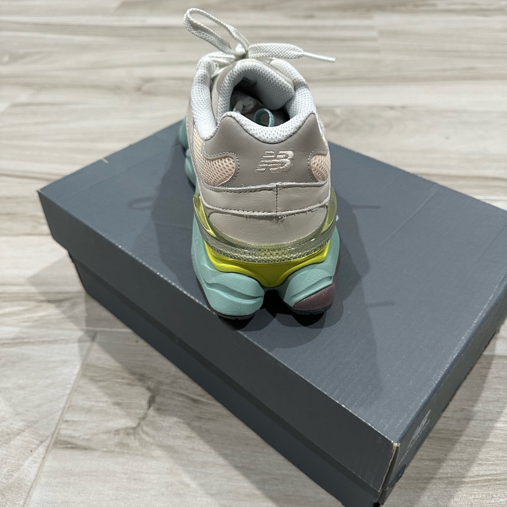 New Balance 9060 Sneakers multi colors, Size, Women’s 11 and Men’s 9 1/2 (New) - Picture 4 of 5